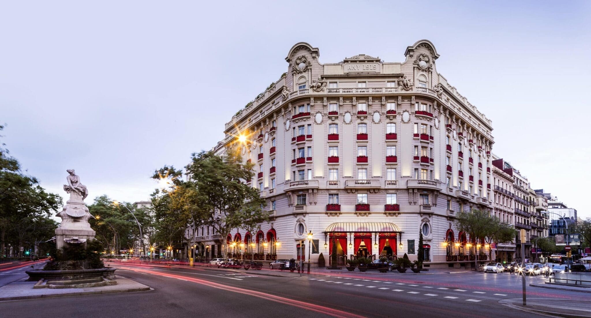 L’Algérie met en vente le prestigieux hôtel « El Palace » de Barcelone