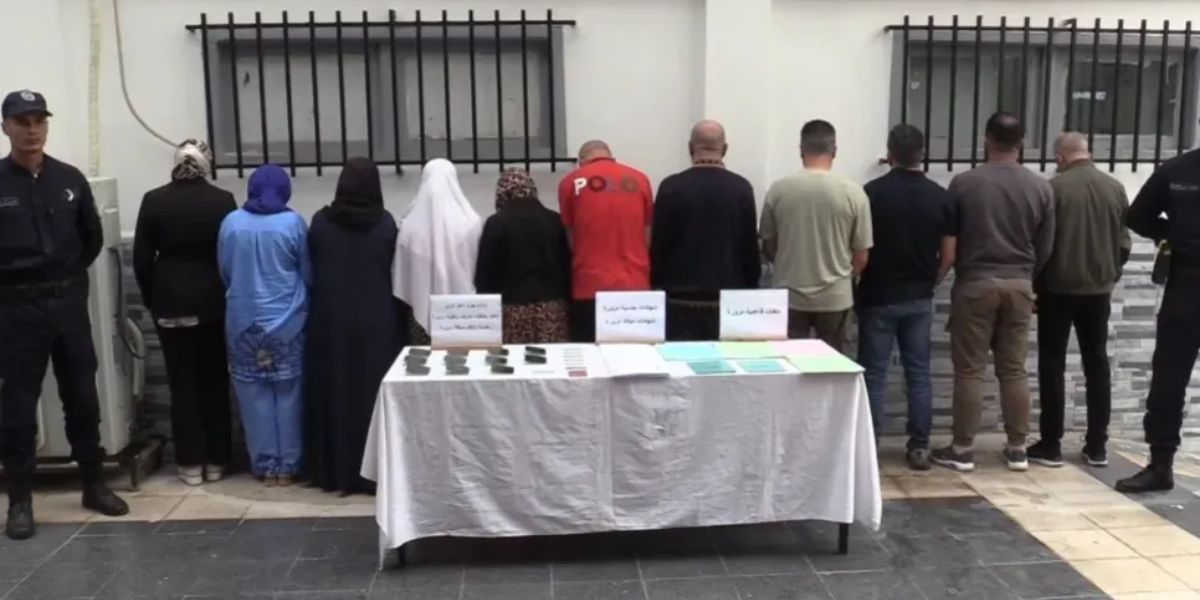 Faux passeports et documents administratifs : la police neutralise un réseau bien organisé