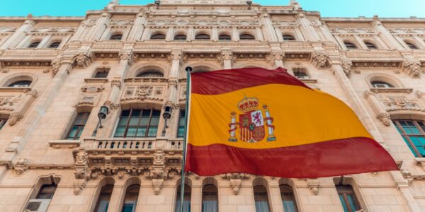 Immigration en Espagne : Madrid relance les renvois forcés d’Algériens sans-papiers