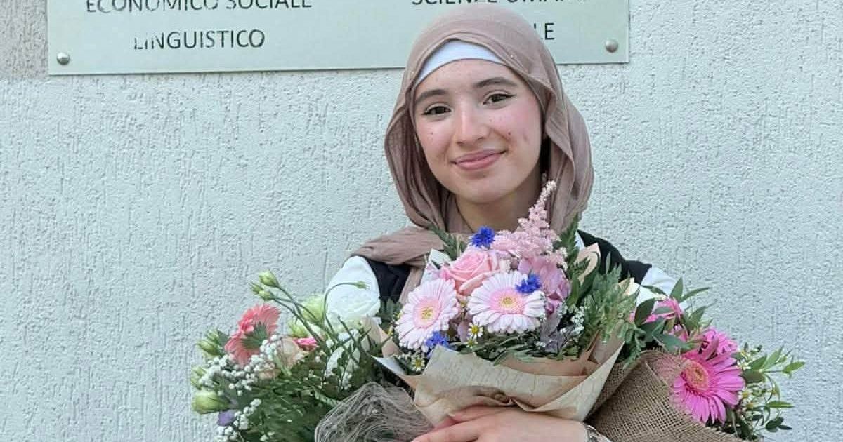 Elle obtient un 100/100 : une bachelière italo-algérienne impressionne au Bac en Italie
