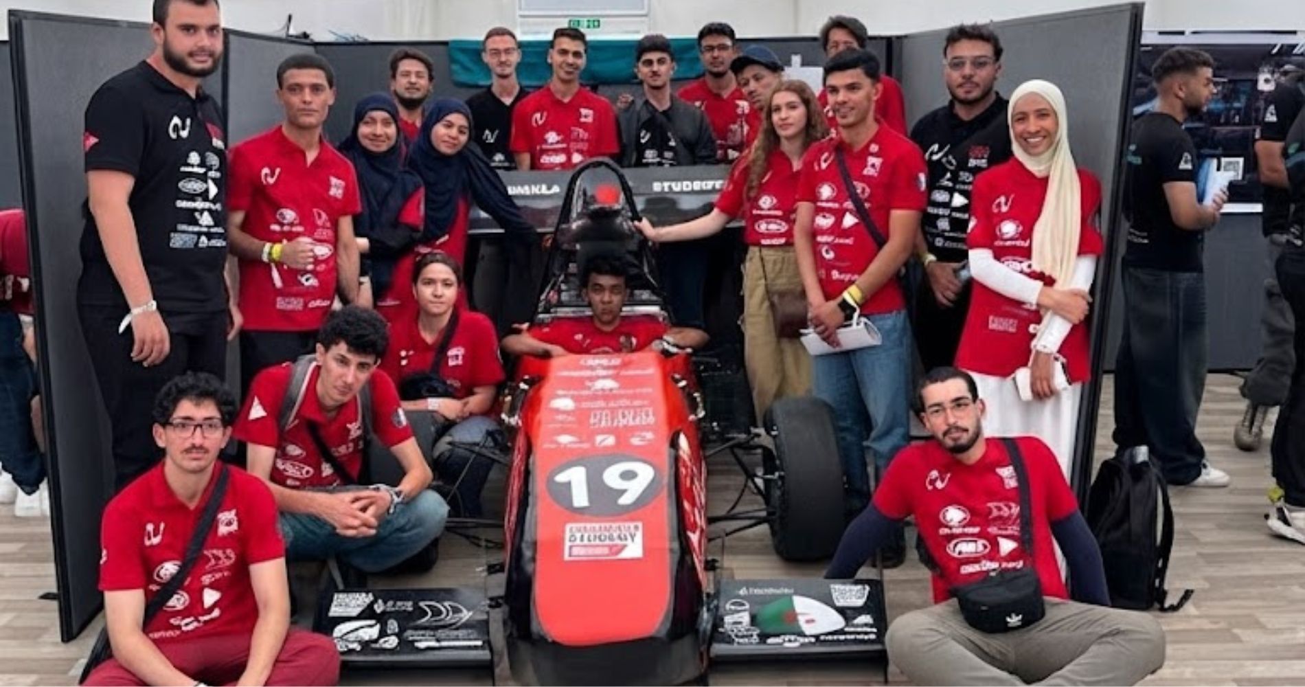 Formula Student UK 2026 : des étudiants de l’ENP dévoilent la 1re voiture de course conçue en Algérie