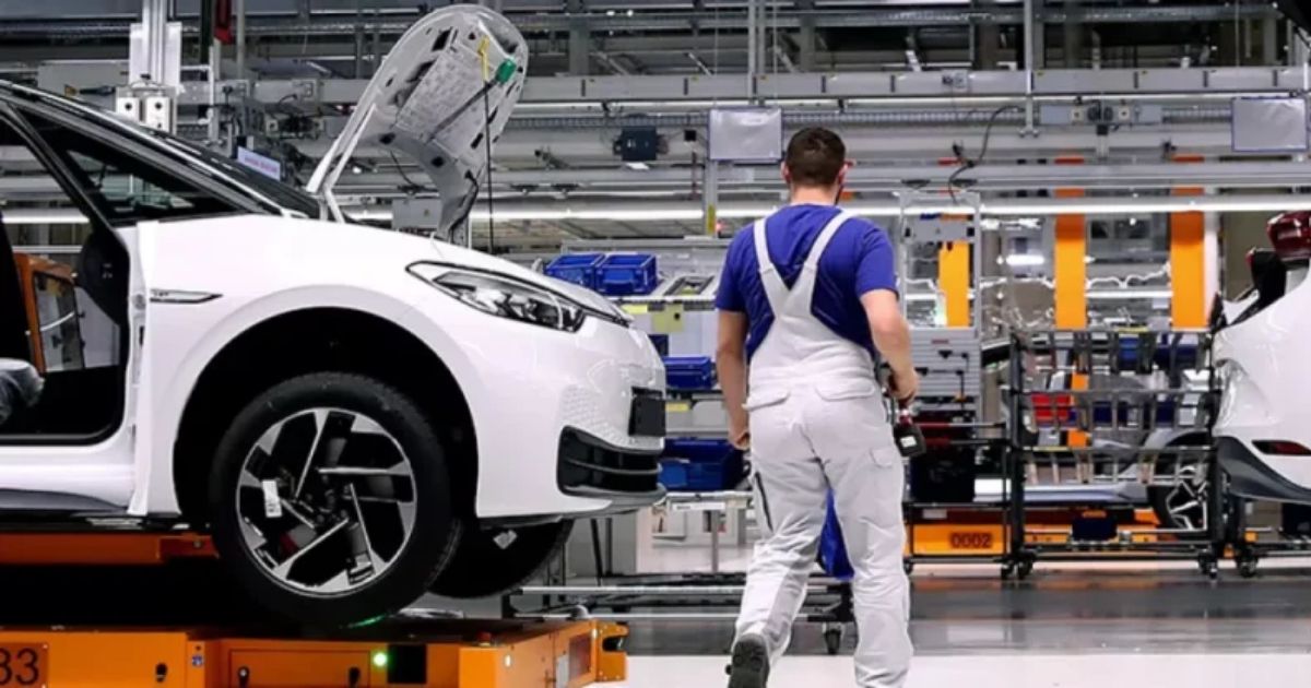 Algeria: Government announces goal for first fully domestic vehicle by 2028