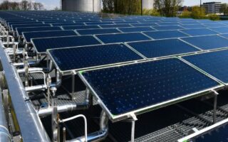 Énergies renouvelables : l’Algérie met en service une centrale solaire géante de 300 MW à El Oued