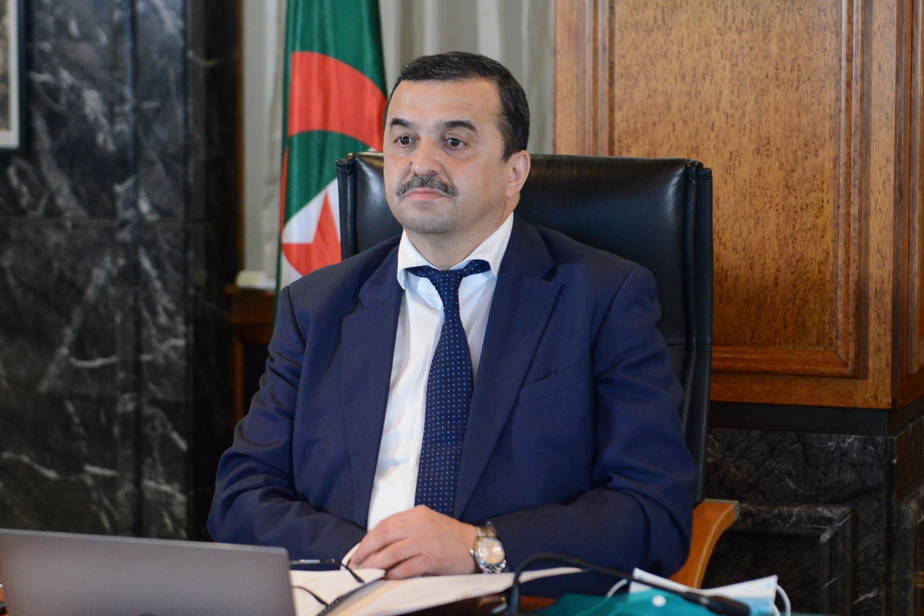 Hydrocarbures : 37,5 milliards de dollars de recettes d’exportation en neuf mois, selon Arkab