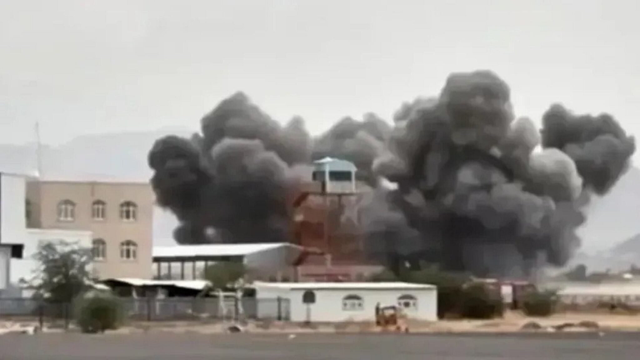 Aéroports saoudiens frappés, trois morts : une Algérienne parmi les victimes