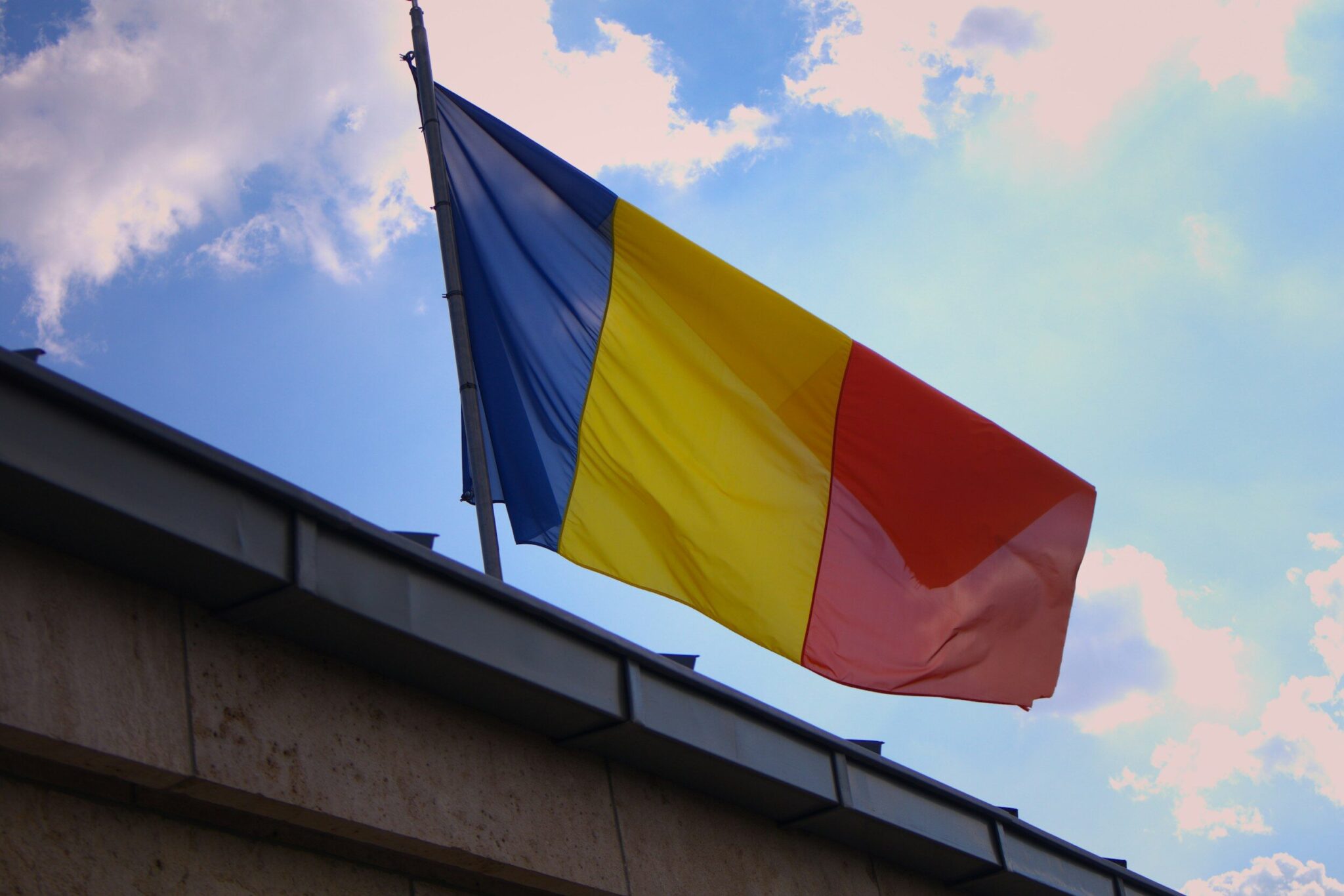 Mauvaise nouvelle pour les voyageurs algériens : la Roumanie suspend les demandes de visa